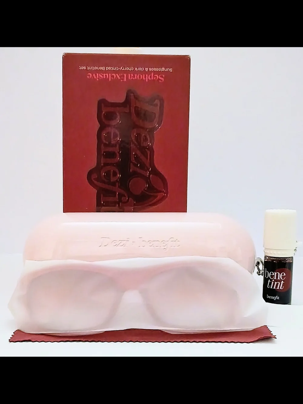 NIB Benefit x DEZI Tints Out Sunglasses & Dark Cherry Benetint Set LE